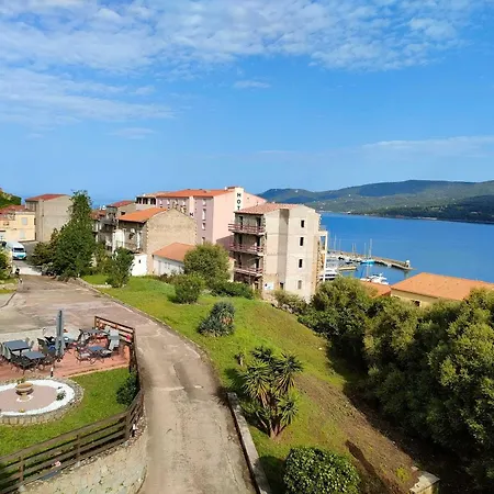 Bed and Breakfast Hibiscus 2*