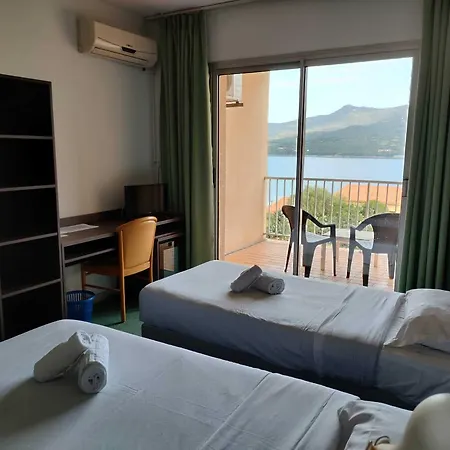 Bed and Breakfast Hibiscus 2*