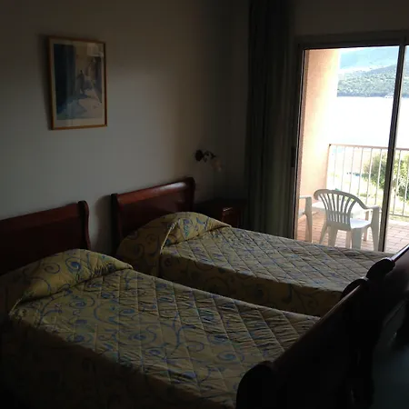 Hibiscus Hotel 2*