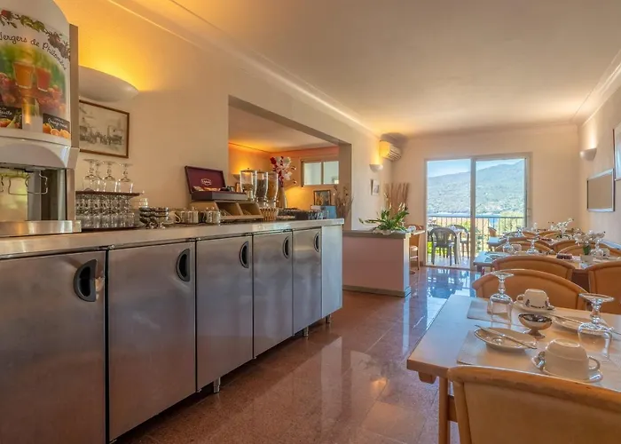 Hibiscus Bed & Breakfast 2*