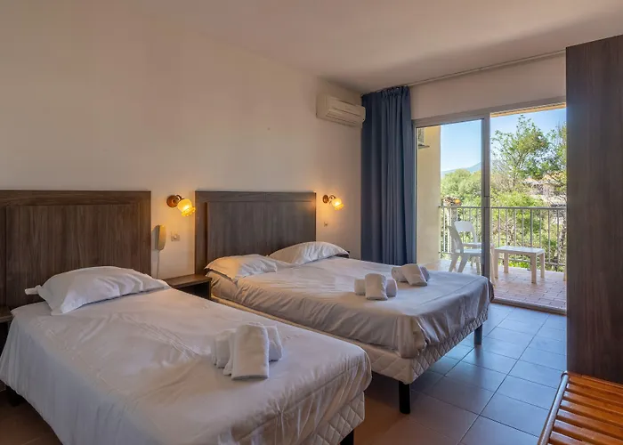 Hibiscus 2* Propriano (Corsica)