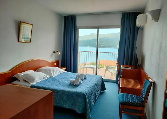 Hibiscus 2* Propriano (Corsica)